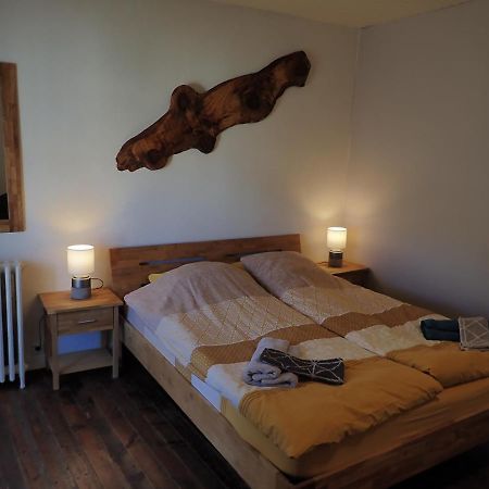 La Miramboise, Chambres Et Table D Hotes 米朗博 外观 照片